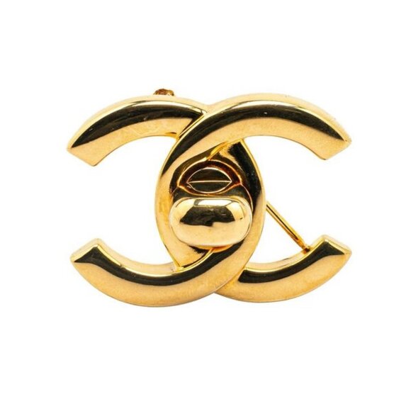 CHANEL CC Logo Turnlock Turn lock Brooch Gold Tone 97P Pin Auth - Picture 1 of 4